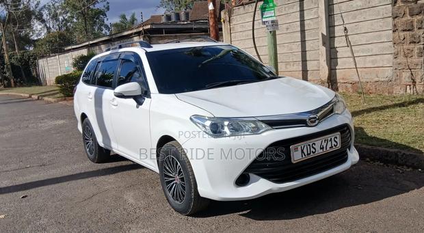 Toyota Corolla Fielder 1.5 Petrol FWD 2017 Pearl