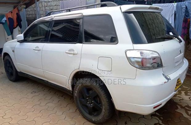 Mitsubishi Airtrek 2.0 2003 White