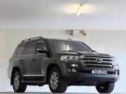 Toyota Land Cruiser 4.5 V8 VXR 2018 Gray for sale