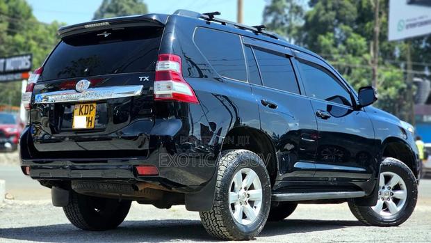 Toyota Land Cruiser Prado 2016 Black