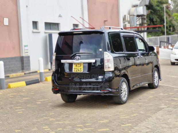 Toyota Voxy 2008 Black
