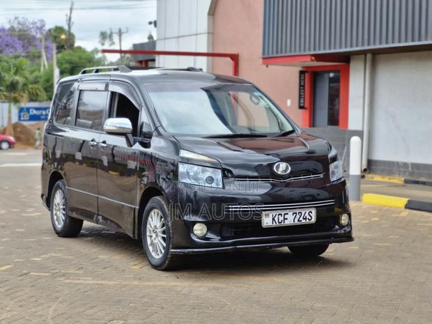 Toyota Voxy 2008 Black