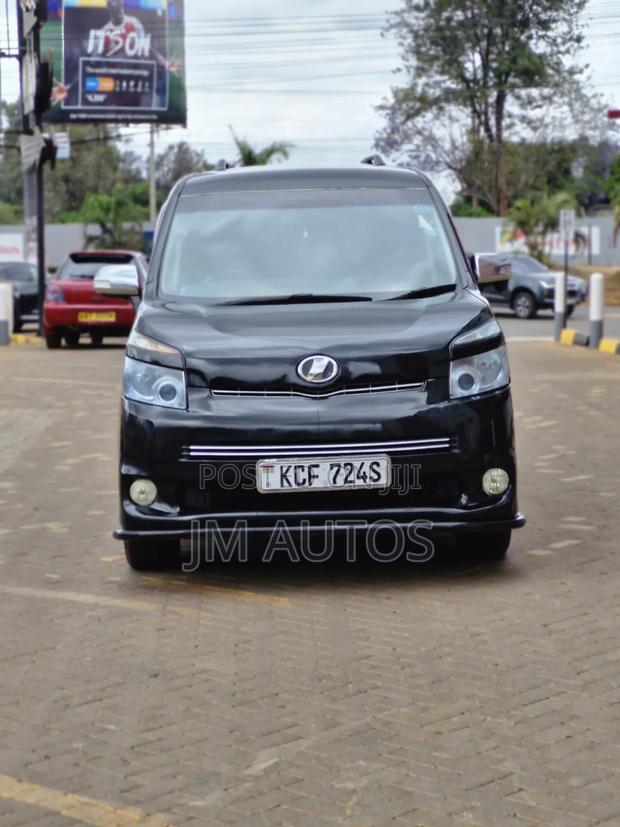 Toyota Voxy 2008 Black