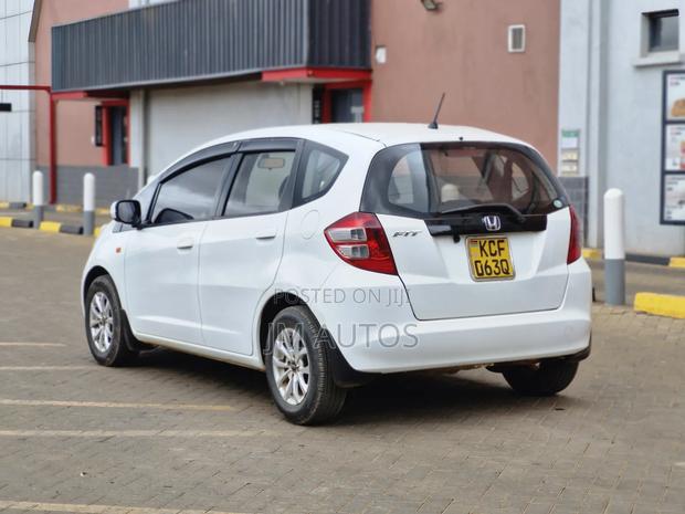 Honda Fit Automatic 2008 White