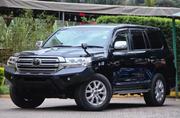 Toyota Land Cruiser 4.6 V8 ZX 2016 Off white for sale