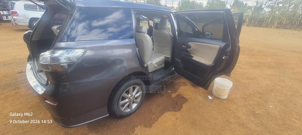 Toyota Wish 2016 Gray