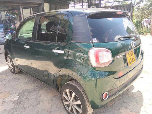 Toyota Passo 2017 Green