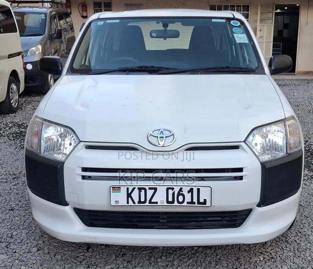 Toyota Succeed 2019 White