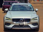 Volvo V60 T5 R-Design FWD 2019 Brown for sale