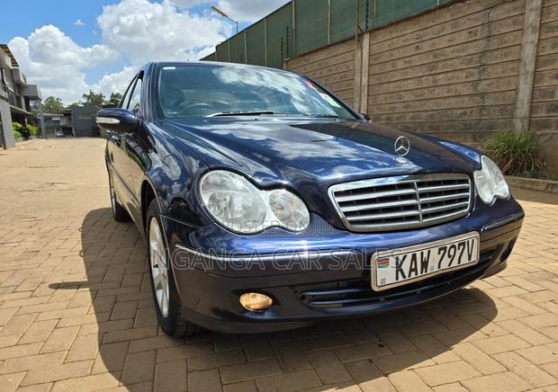 Mercedes-Benz C200 2006 Blue