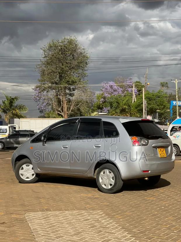 Mitsubishi Colt Plus 2011 Silver