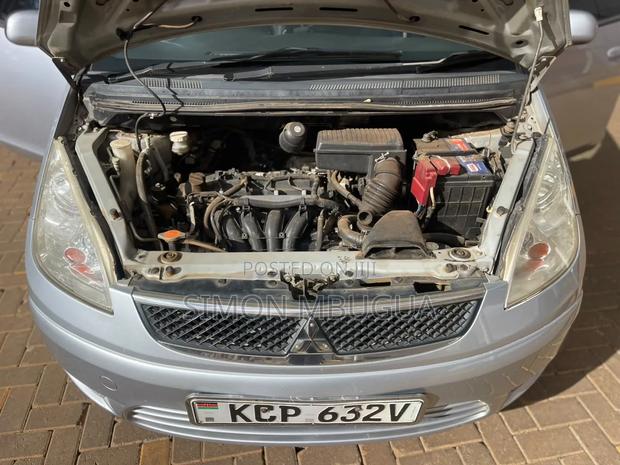 Mitsubishi Colt Plus 2011 Silver