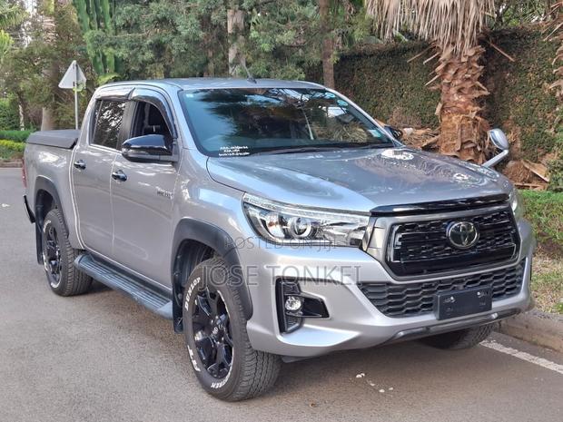 Toyota Hilux Revo Double Cab Deisel 2.8 AWD 2019 Silver