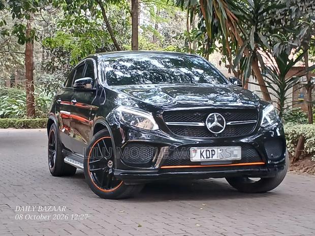 Mercedes-Benz 350D 2015 Black
