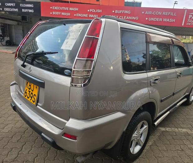 Nissan X-Trail 2002 Silver