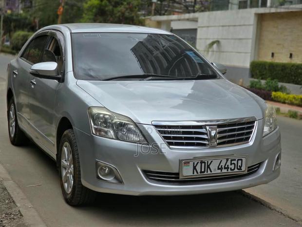 Toyota Premio 2015 Silver
