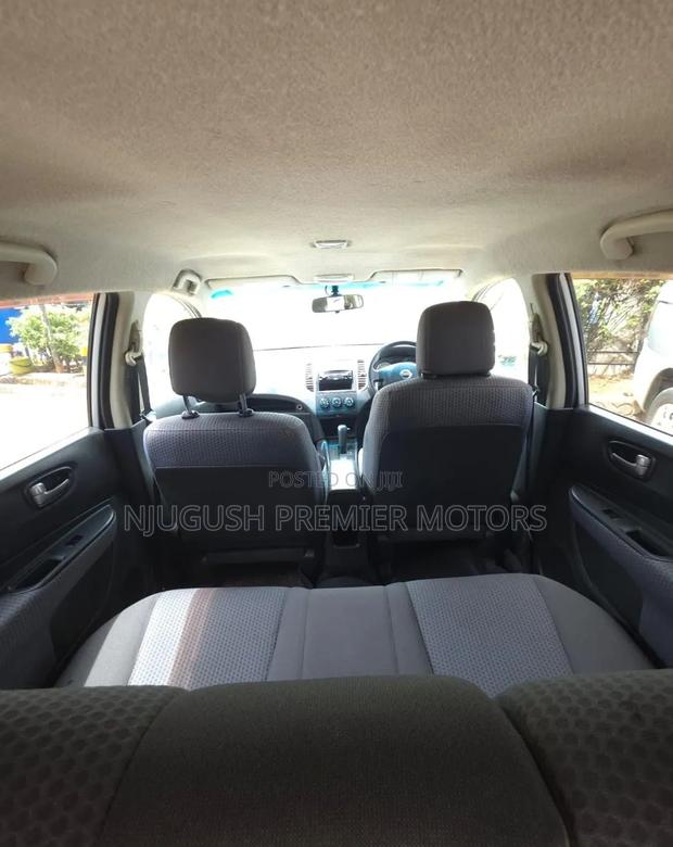 Nissan Wingroad 2009 Silver