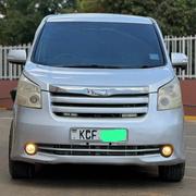 Toyota Noah 2008 Silver for sale