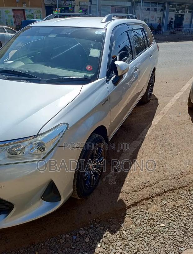 Toyota Corolla Fielder 2016 Silver