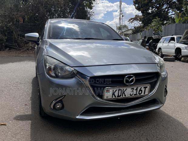 Mazda Demio 2015 Silver