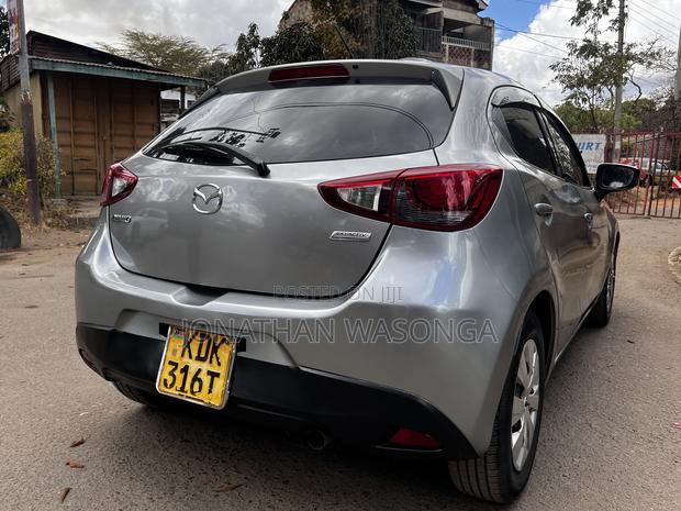 Mazda Demio 2015 Silver