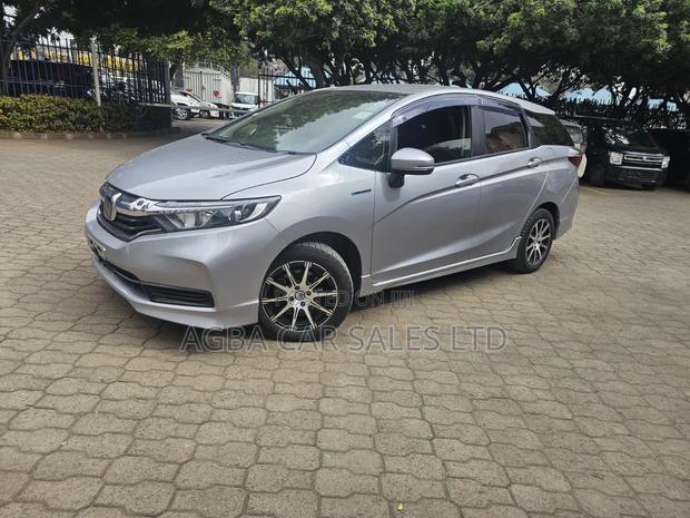 Honda Fit Shuttle 2019