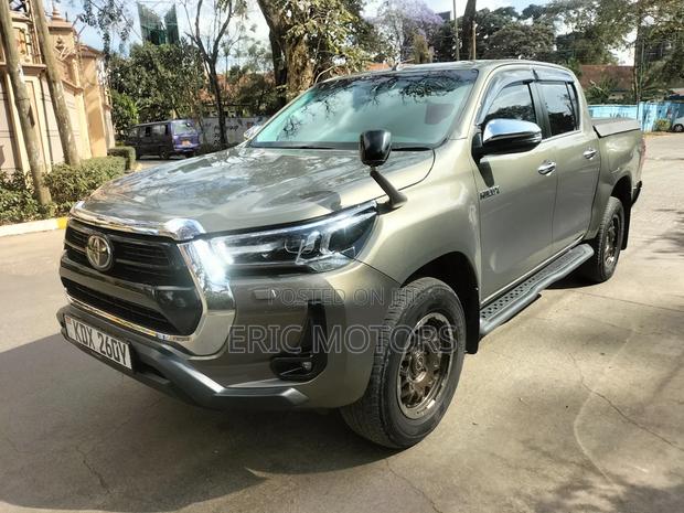 Toyota Hilux Revo Double Cab Deisel 2.4 AWD 2021 Green