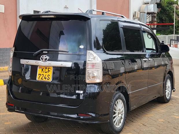 Toyota Noah 2008 Black