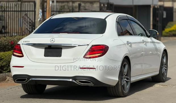 Mercedes-Benz E200 2019 White