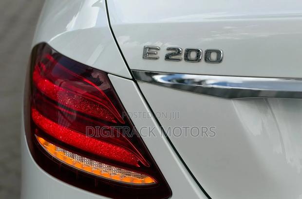 Mercedes-Benz E200 2019 White
