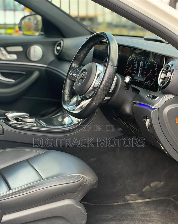 Mercedes-Benz E200 2019 White