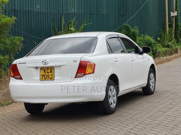 Toyota Axio 1.5 G 2WD 2007 White