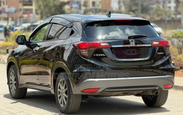 Honda Vezel 2019 Black