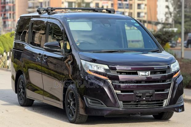 Toyota Noah 2019 Purple