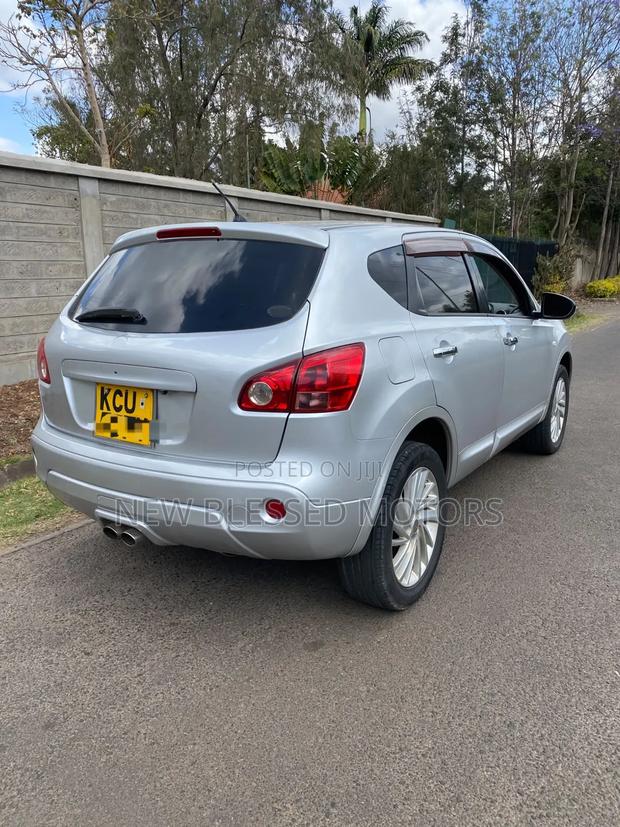 Nissan Dualis 2010 Silver