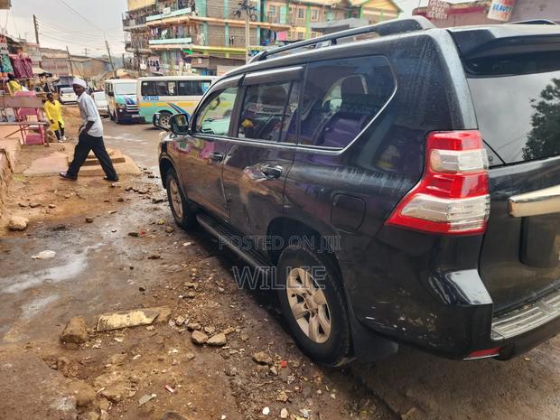 Toyota Land Cruiser Prado 2012 Black
