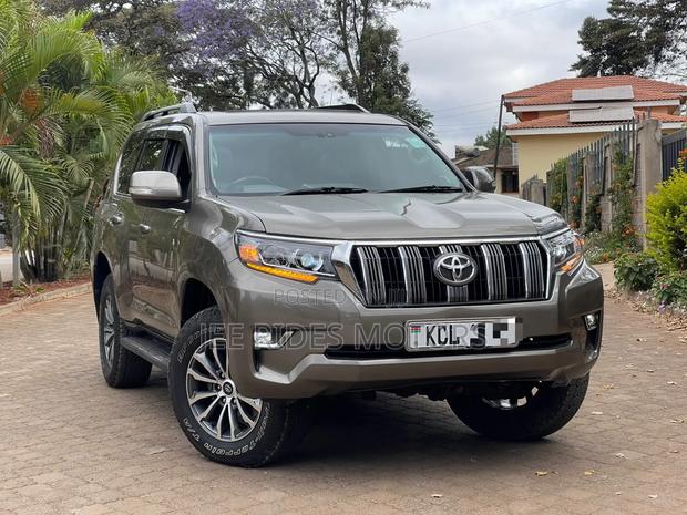 Toyota Land Cruiser Prado 2011 Brown