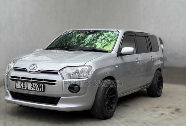 Toyota Succeed 2018 Silver