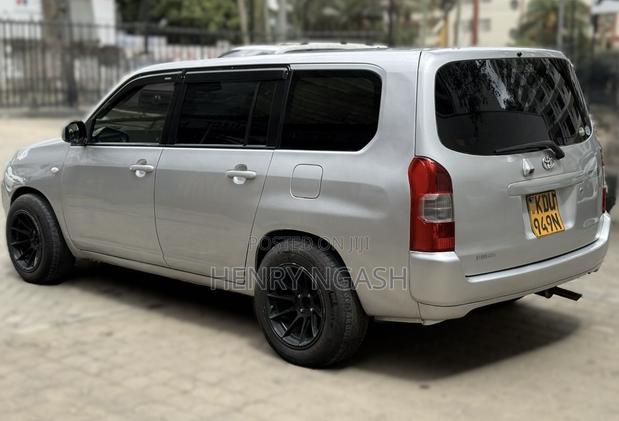 Toyota Succeed 2018 Silver