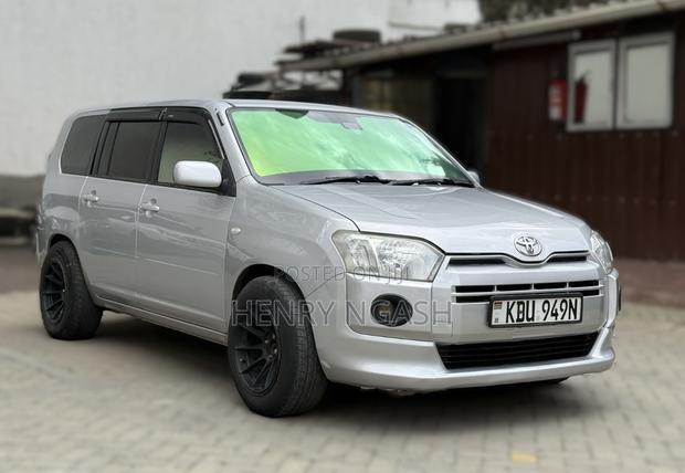 Toyota Succeed 2018 Silver