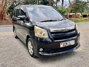 Toyota Noah 2.0 143hp FWD (8 Seater) 2010 Black for sale