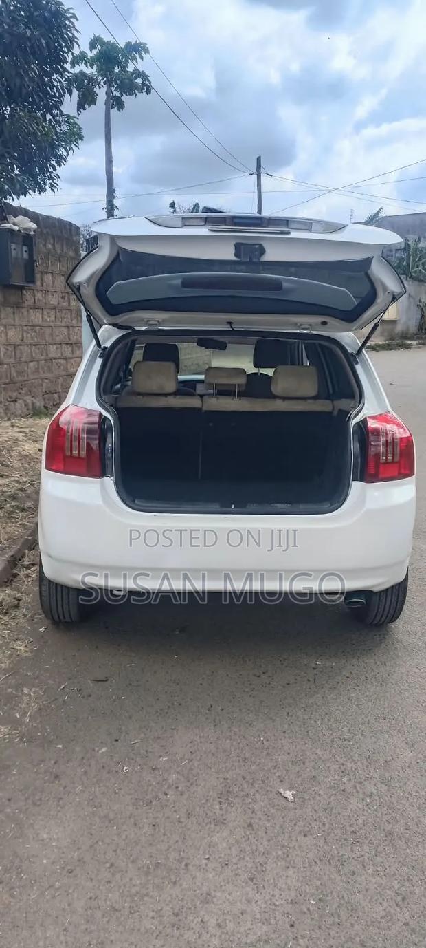 Toyota Corolla RunX 2006 White