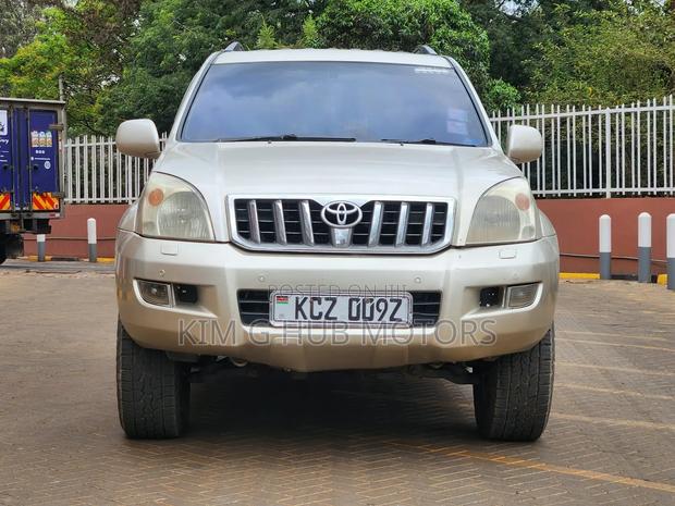 Toyota Land Cruiser Prado 3.0 D-4D 5dr 2006 Gold
