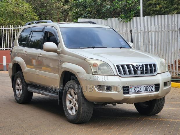 Toyota Land Cruiser Prado 3.0 D-4D 5dr 2006 Gold