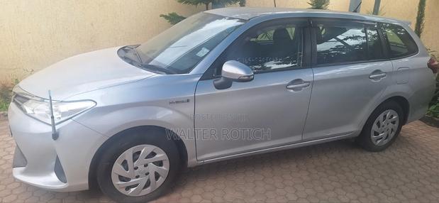 Toyota Corolla Fielder 2019 Silver