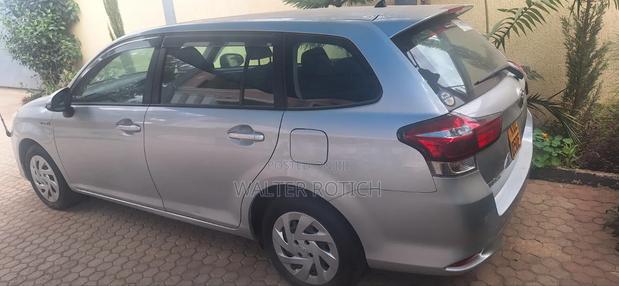 Toyota Corolla Fielder 2019 Silver