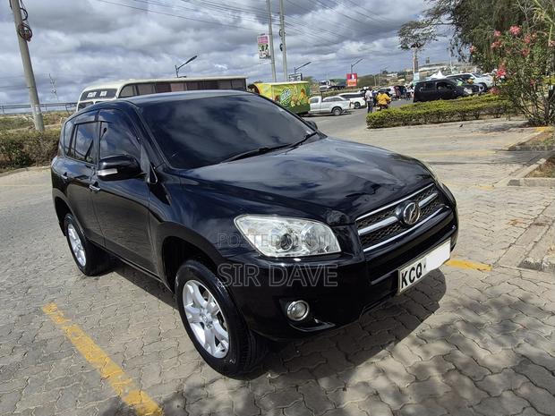 Toyota RAV4 2011 Black