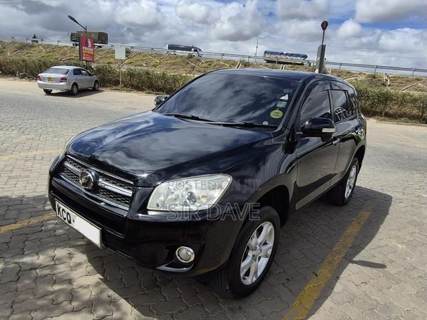 Toyota RAV4 2011 Black