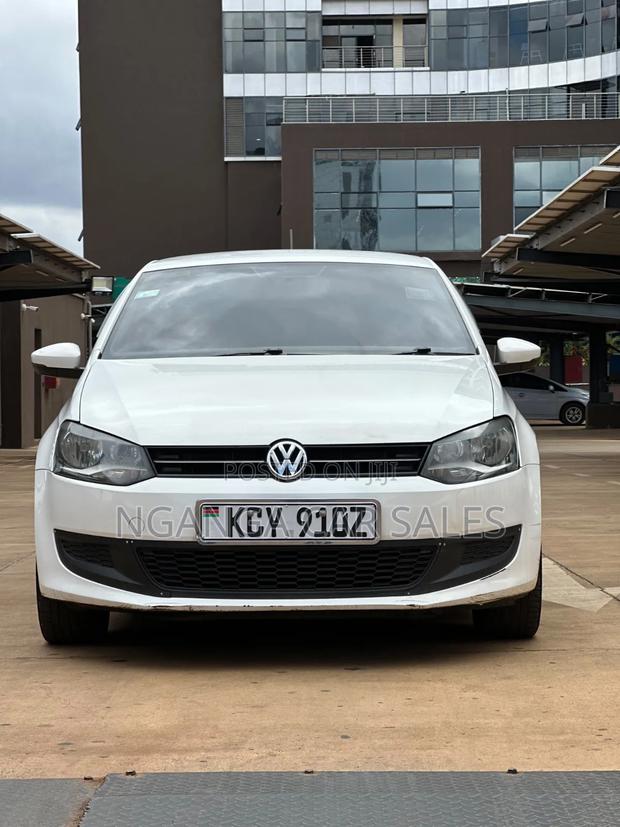 Volkswagen Polo 2013 White