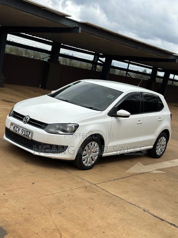Volkswagen Polo 2013 White